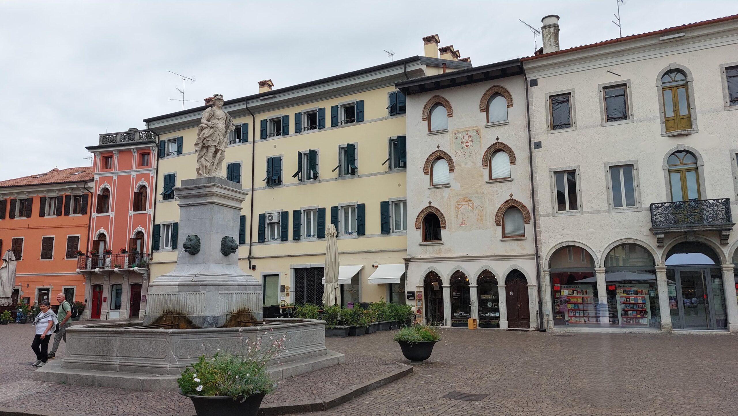 2026-Cividale-piazza-paolo-diacono-scaled