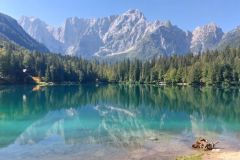 Monte-Lussari-e-Laghi-di-Fusine-Il-Monte-Mangart-che-si-specchia-nel-Lago-inferiore