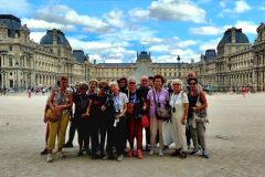 Parigi-e-Castelli-della-Loira-palazzo-del-louvre-sede-del-celebre-museo