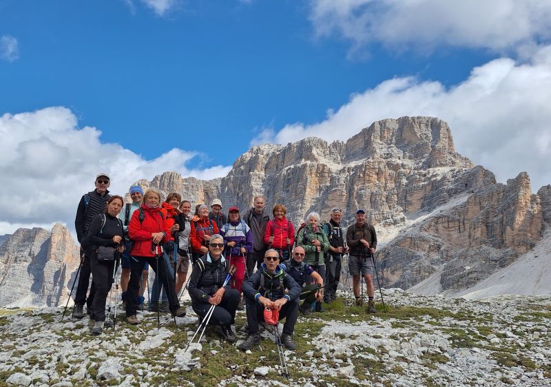 Falzarego-Rifugio-Scotoni-foto-di-gruppo