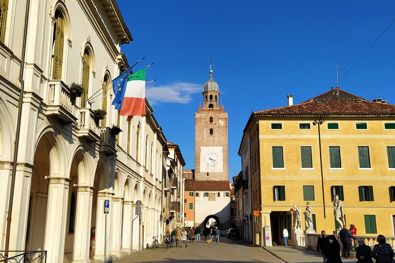 27 febbraio 2022 - Le cittÃ  murate