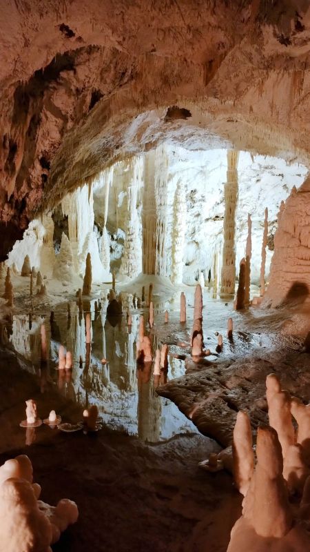 Marche-2025-Grotte-di-Frasassi-2