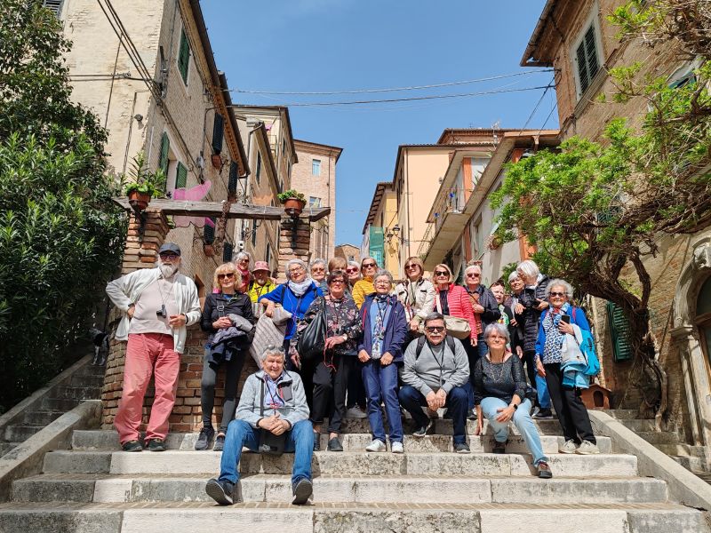 foto-di-gruppo-Marche-2025