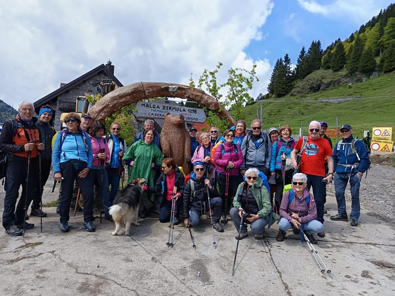 Malga-Zermula-foto-di-gruppo