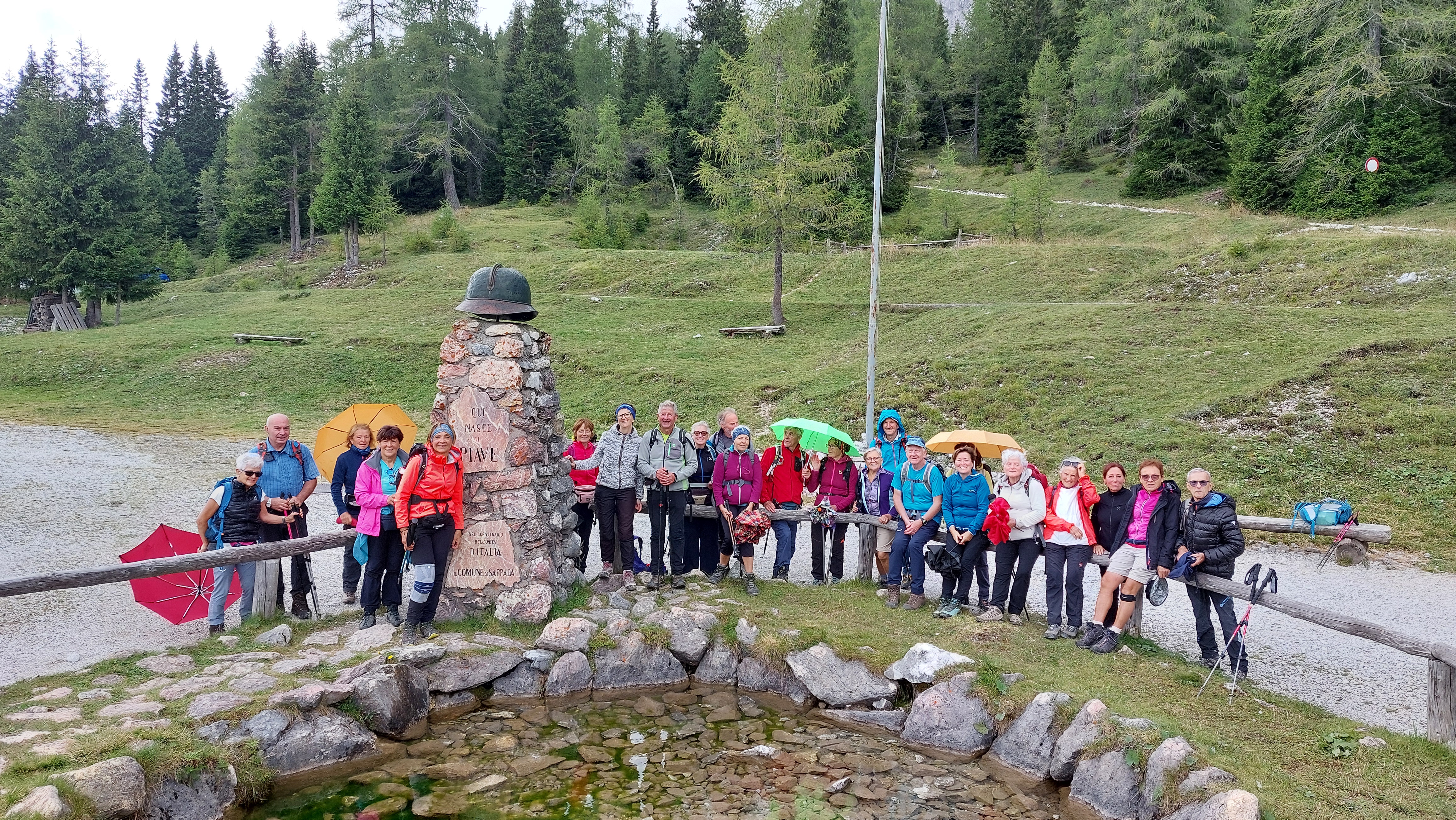 Rifugio-Calvi-2025-foto-di-gruppo