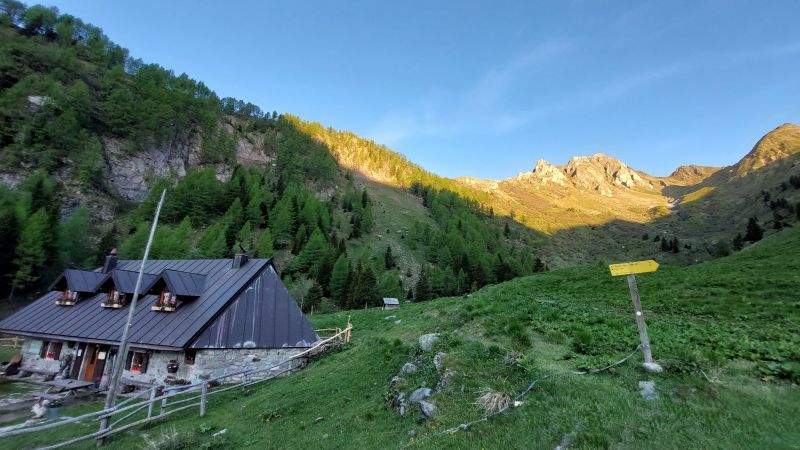 Rifugio-Fabiani-Carnia-27-Monte-Medatte-e-Monte-Cuestalta