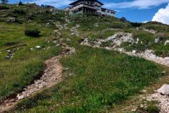 Arrivo-al-Rifugio-Tissi