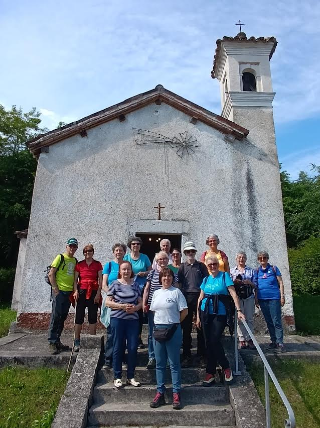 foto-di-gruppo-Chiesette-di-Velos 2025